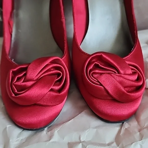 FIONI NIGHT, Satin Rosette Stilleto Pumps, Size 7.5😍 - Picture 7 of 7